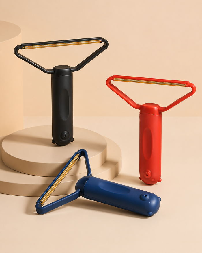 Brosse anti-poils réutilisable en noir, rouge et bleu